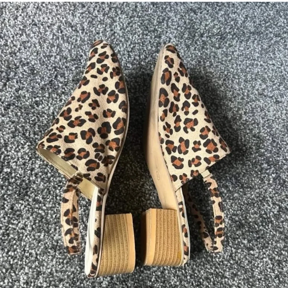 Leopard Print Slingback Women's Shoes - Picture 2 of 3